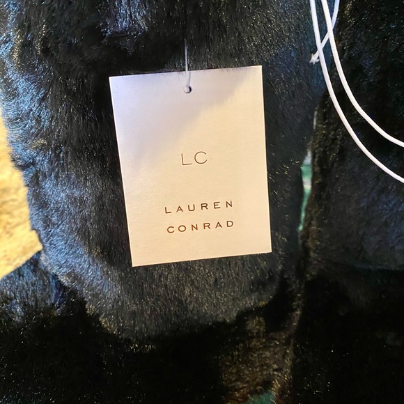 Lauren Conrad BLACK FAUX FUR ALLOVER BOOTIE SLIPPERS-SIZE M(7-8) NWTs sealed - Picture 2 of 8